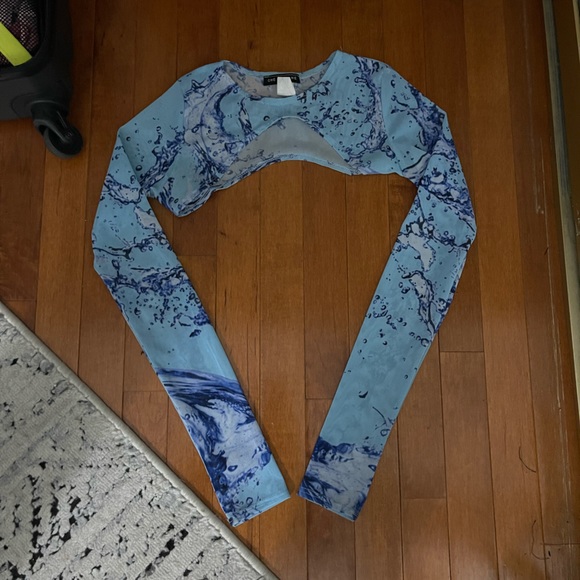 Mesh shrug with water print - Picture 4 of 9